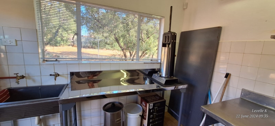 8 Bedroom Property for Sale in Swartruggens North West